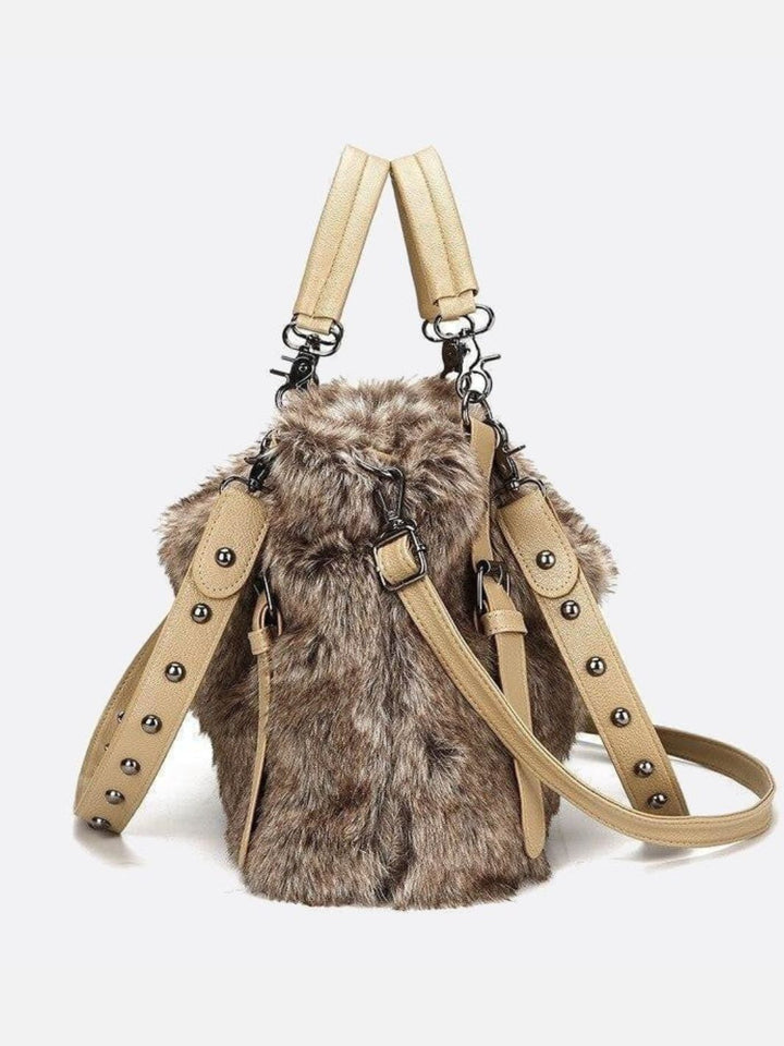 Bolso pelo sintético beige